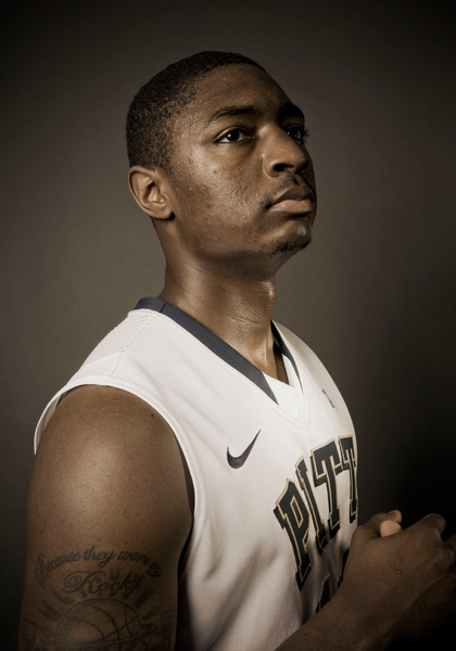 http://www.vaughnwallace.com/files/gimgs/10_bb3.jpg